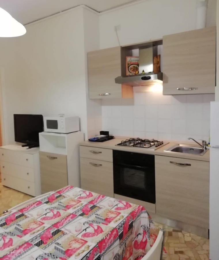 Appartamento Palmanova Vicino Alla Metropolitana มิลาน ภายนอก รูปภาพ