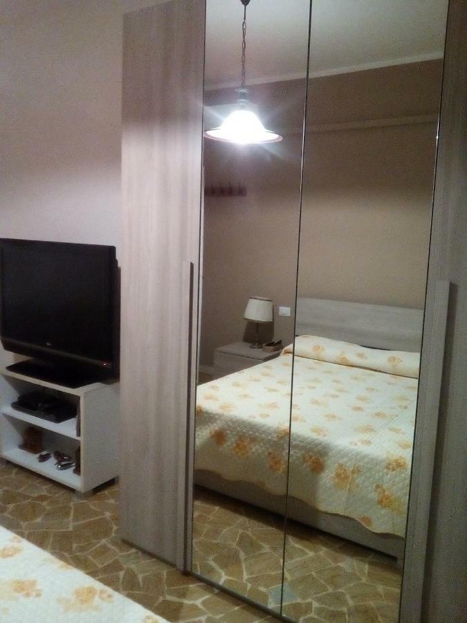Appartamento Palmanova Vicino Alla Metropolitana มิลาน ภายนอก รูปภาพ